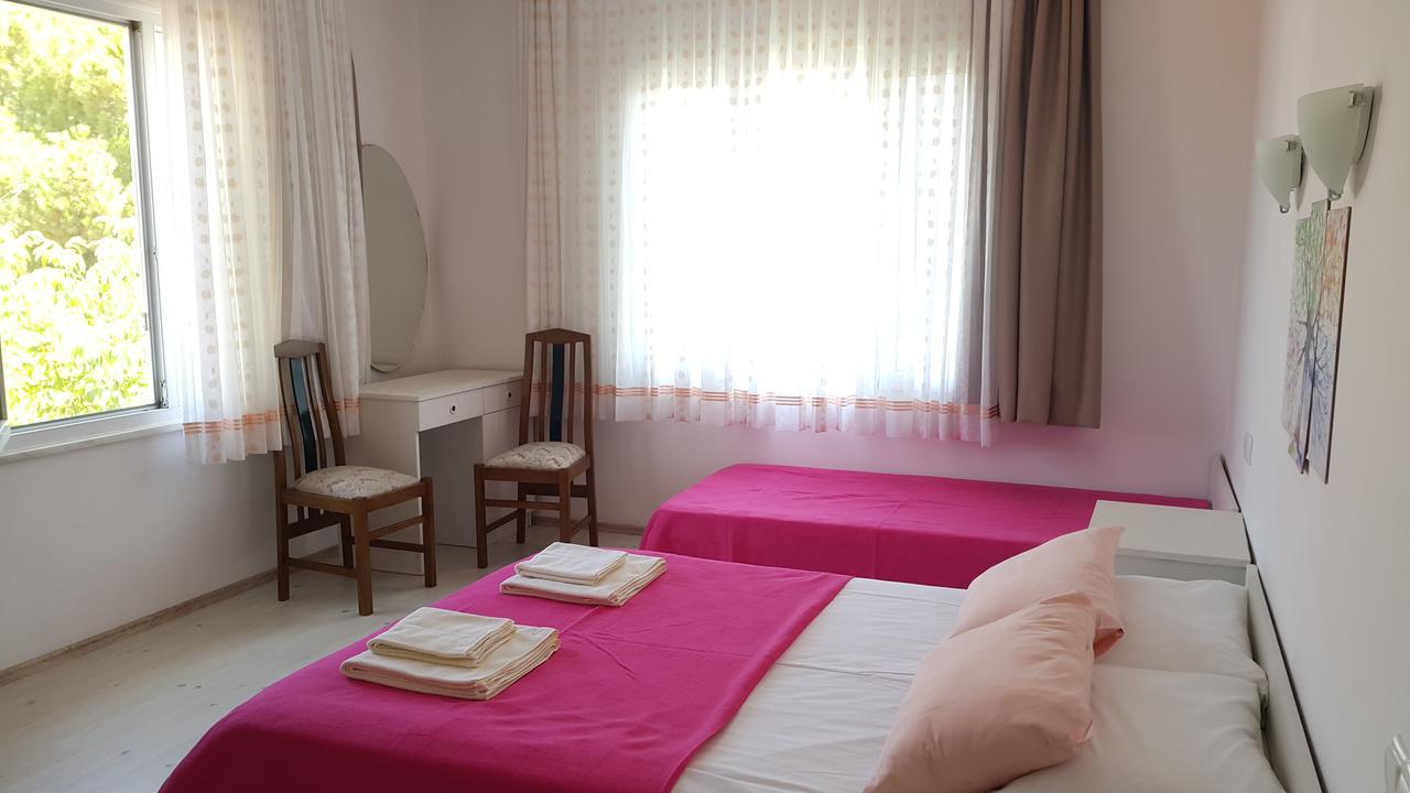 Ayvalik Pansiyon Bagian luar foto
