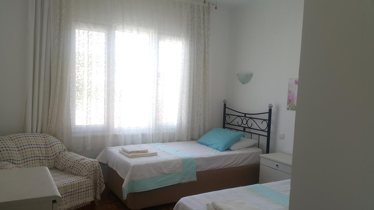 Ayvalik Pansiyon Bagian luar foto